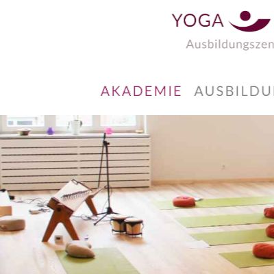 yoga-akademie-freiburg.de